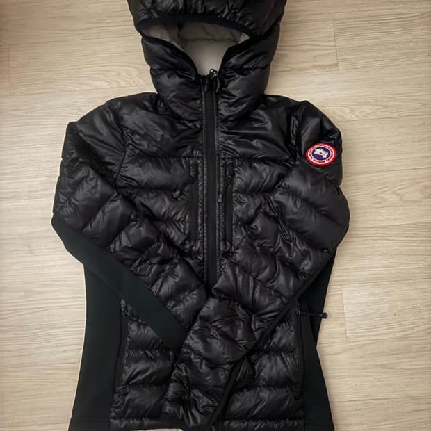 캐나다구스 경량패딩