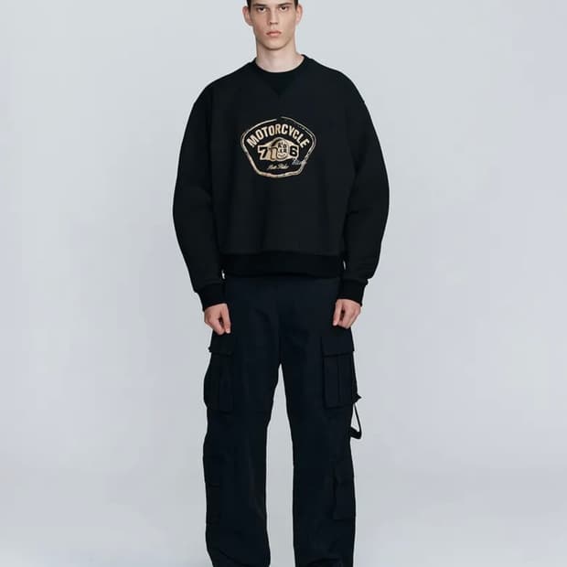 호이테 블랙 프린팅 맨투맨 판매