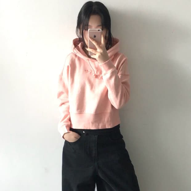 아디다스 자수 크롭 후드티