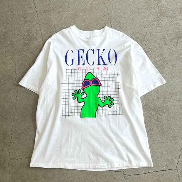 90's HANES tee (made in USA) 