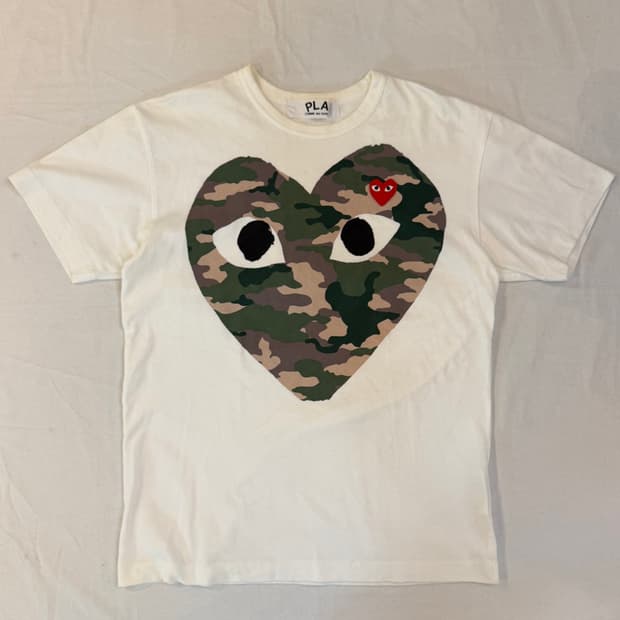 꼼데가르송 카모플라쥬 빅하트 반팔 티셔츠 화이트