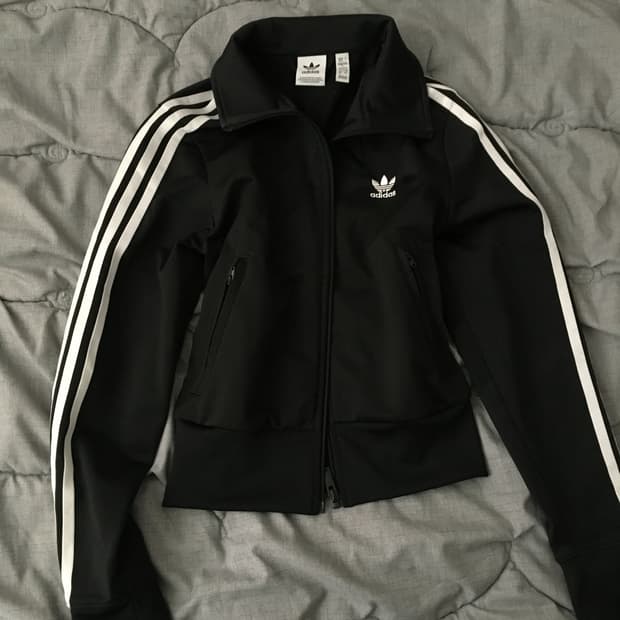 아디다스 크롭져지