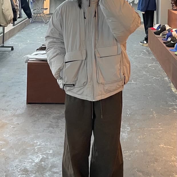 세컨모놀로그 컨템포러리 에어 덕다운 그레이 패딩 H1252