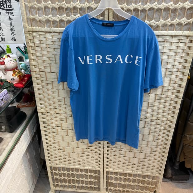 105 정품 베르사체 반팔 팝니다