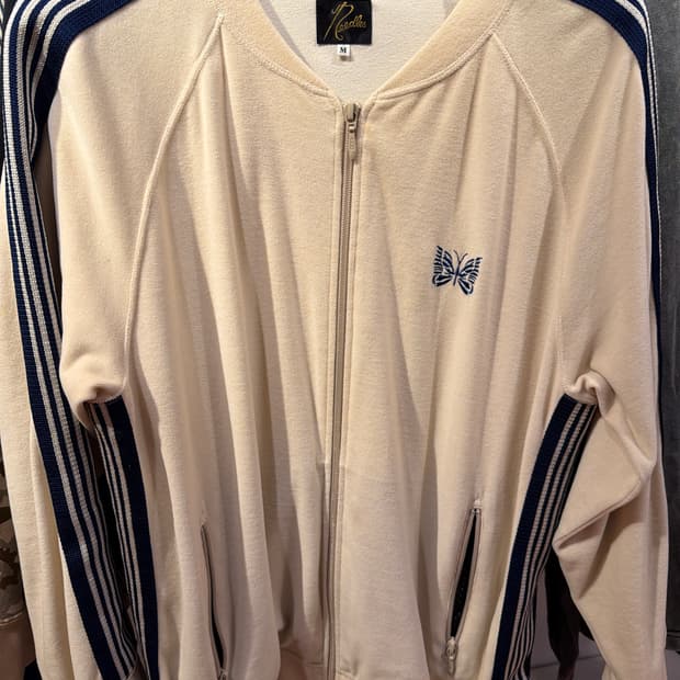 니들스 트랙자켓