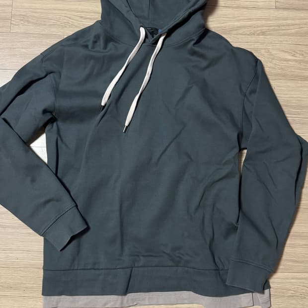 질스튜어트 JUST 후드티 M  가슴단면 55 총장 68cm   - 부드