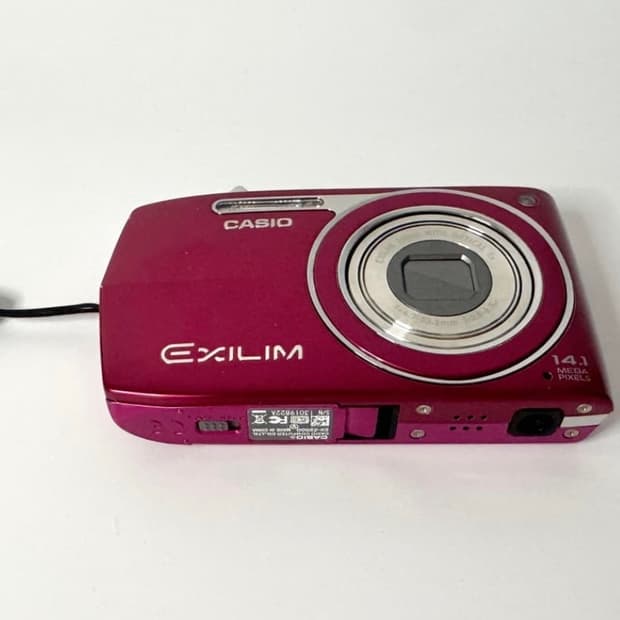 Casio EX-Z2000 ํซํํฌ
