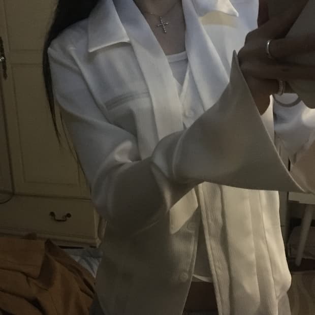 실키 스카프 블라우스