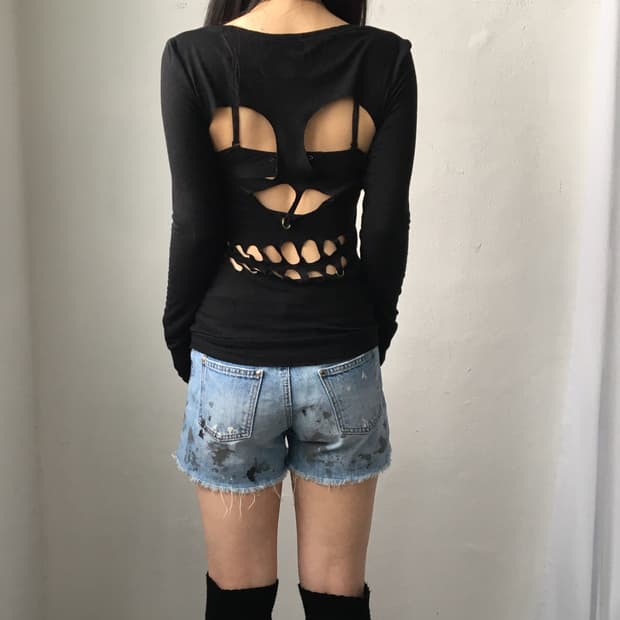 Back cut off point sleeve