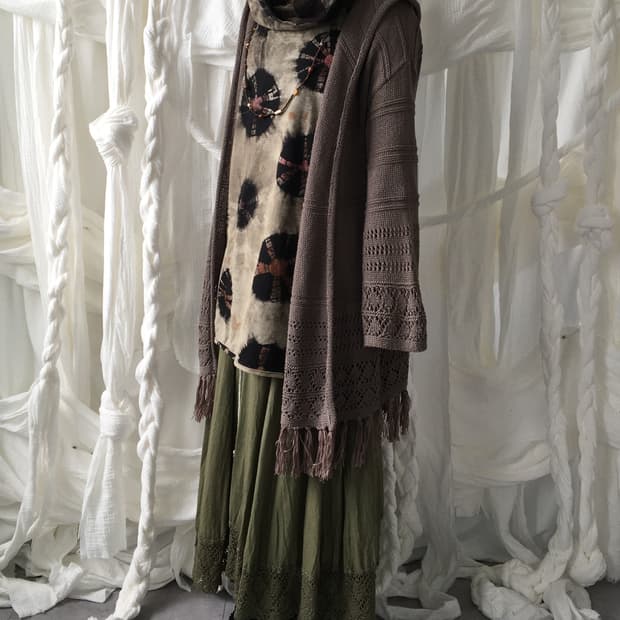 Fringe punching point knit hood open car