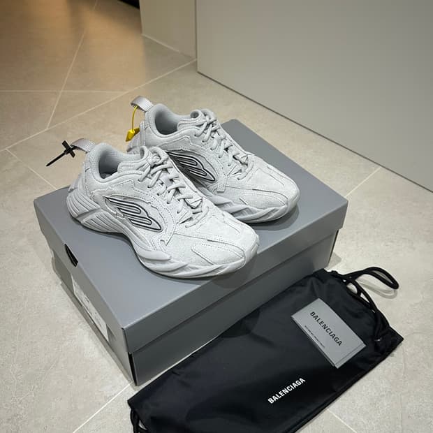 (36) 발렌시아가 먼데이슈즈 라이트그레이