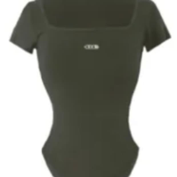 Square half tee 스퀘어 하프 티 카키
