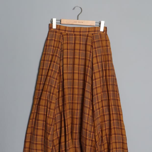 Lugnoncure Check Flared Skirt (26~27)