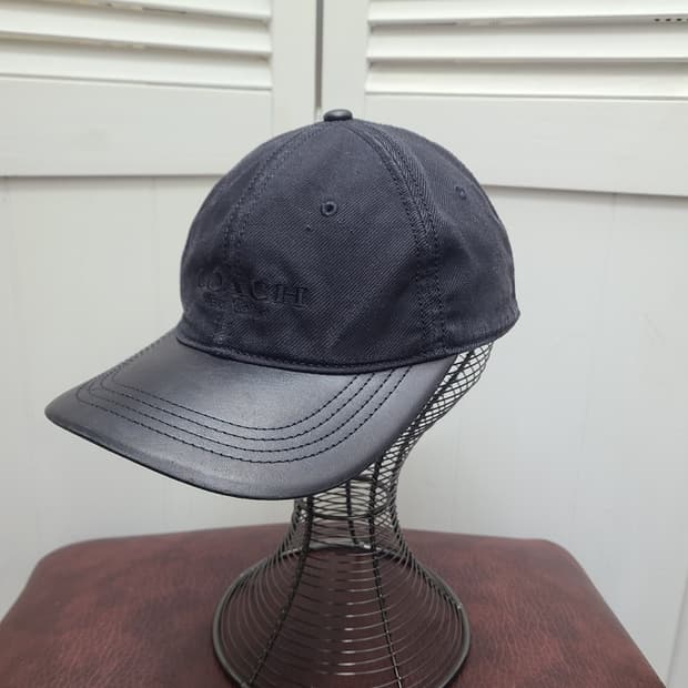 코치 레더 캔버스 볼캡
