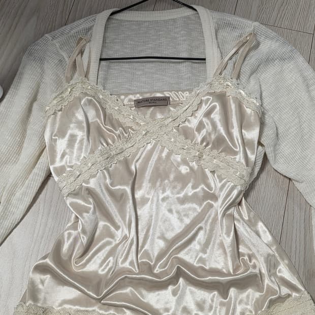 레이스 슬리브리스, 가디건