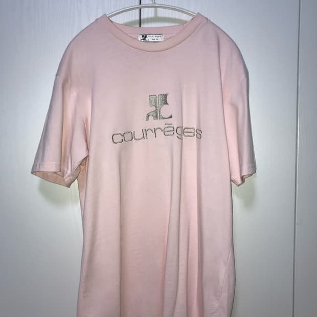 Courreges 꾸레쥬 실버 레터링 로고 반팔 티셔츠 핑크
