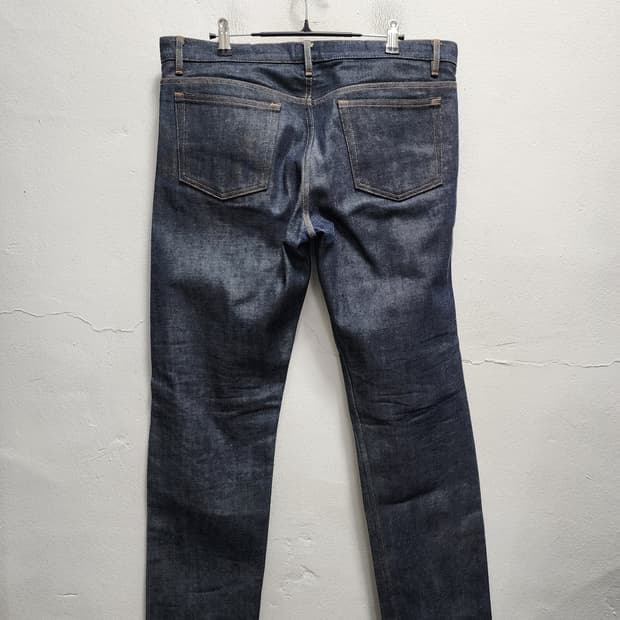 A.P.C. 셀비지 아페쎄 쁘띠 스탠다드 생지 청바지