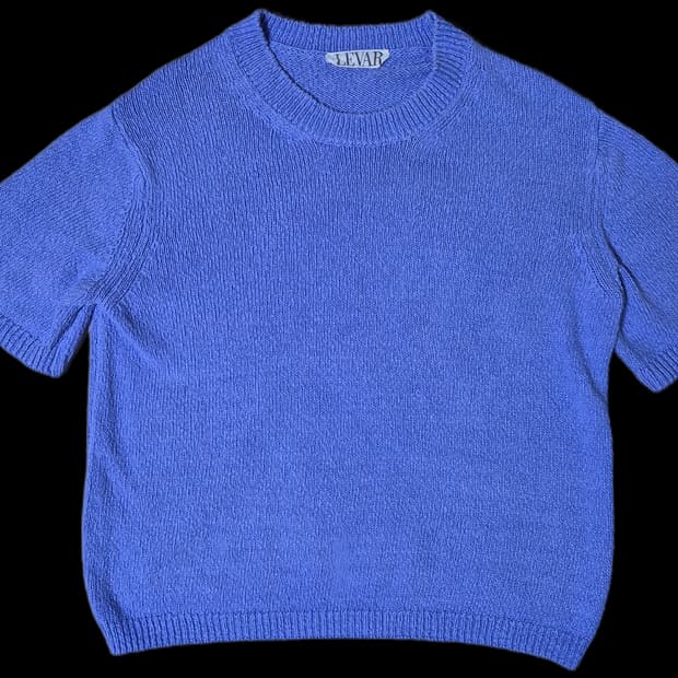 르바 Levar 반팔 부클 니트 바이올렛