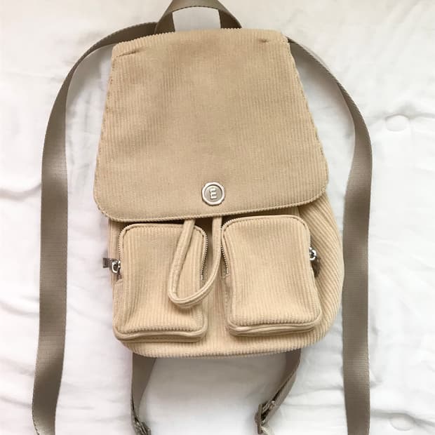 Minitmute 미닛뮤트 클로 백팩 코듀로이 라떼