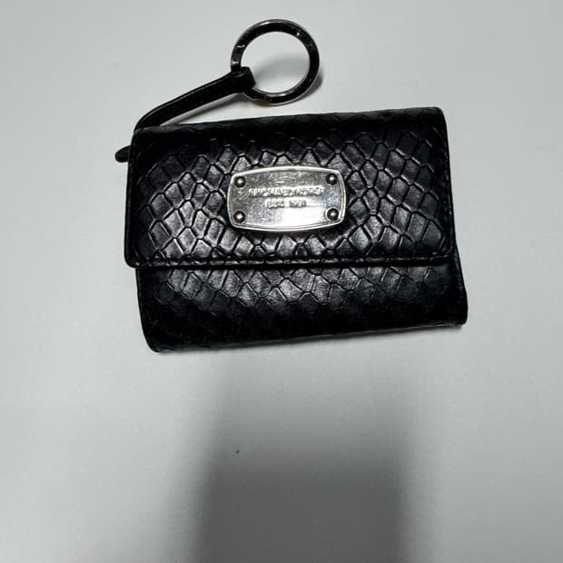 마이클코어스 귀여운 미니 퀄팅 반지갑