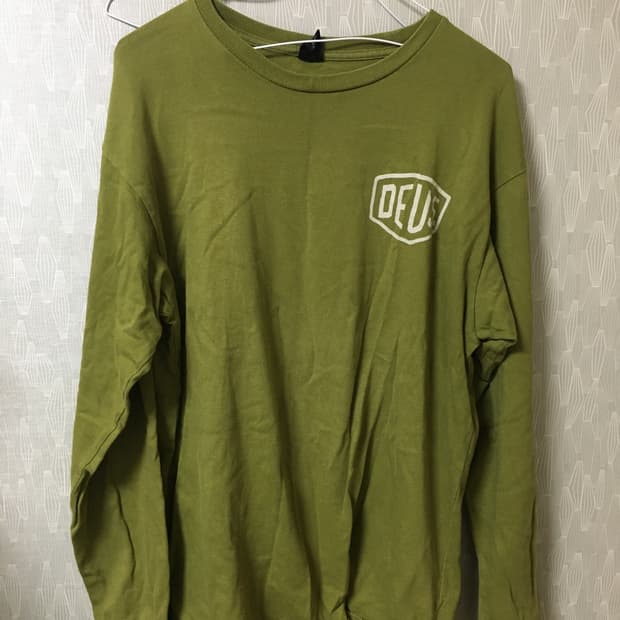데우스 롱슬리브