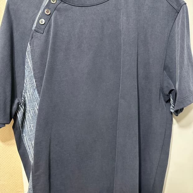 Curved Henley Neck Tee Blue 3사이즈