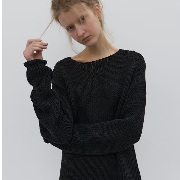 낫띵에브리띵 RELAXED COTTON SWEATER IN BLACK