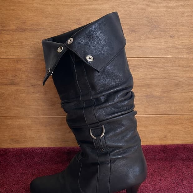 2000s Messe 양가죽 슬라우치 부츠