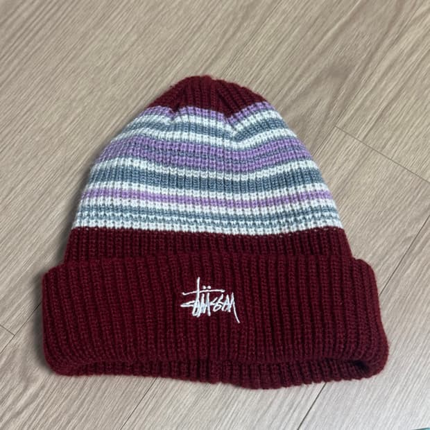 스투시 스트라이프 비니