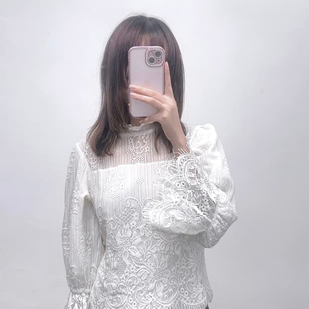 달천깔 스나계 화이트 레이스 프릴 블라우스 (착샷o)