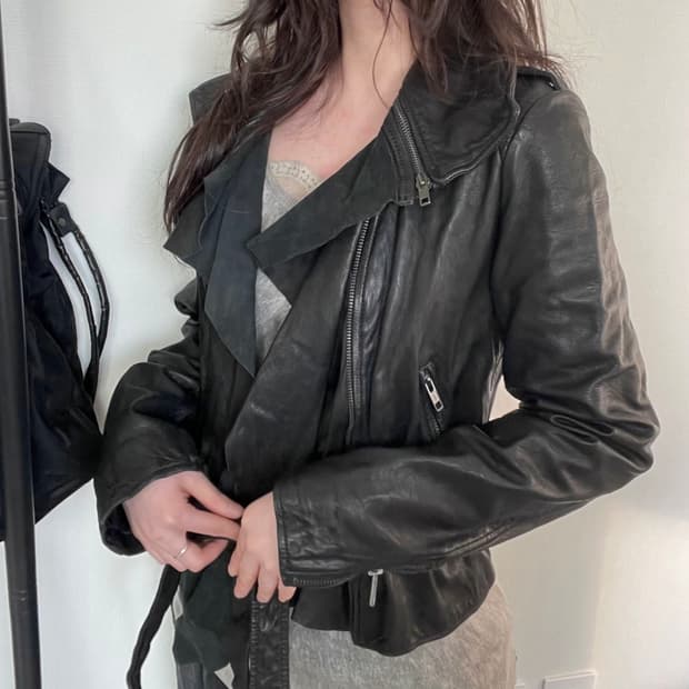 AllSaints 올세인츠 사선 드레이프 레더 자켓