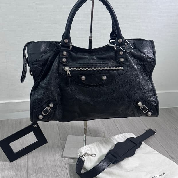 Balenciaga 발렌시아가 모터백 시티백 은장 블랙 스몰 상태 A-
