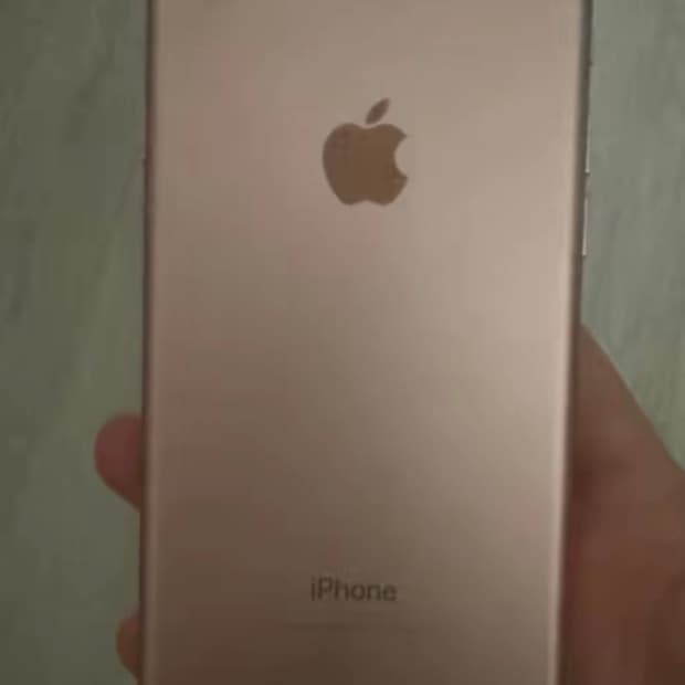 아이폰 7 로즈골드 구합니다