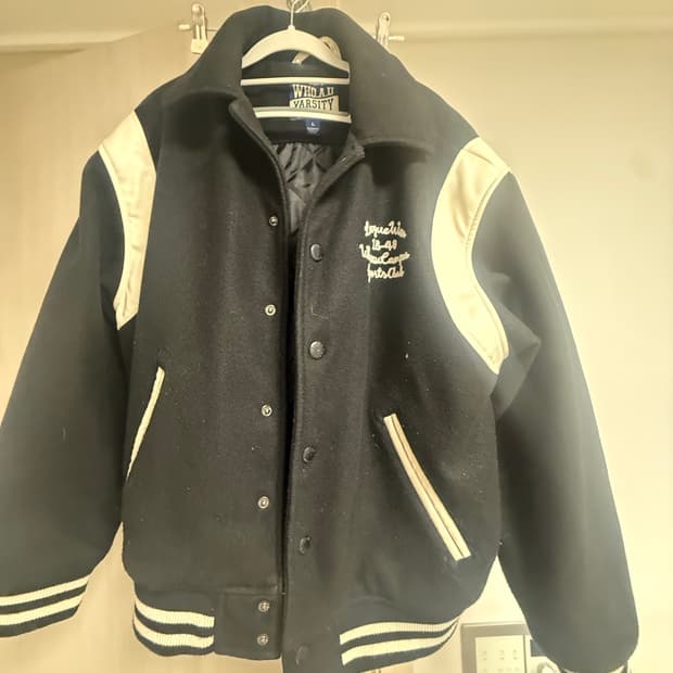 바시티 자켓 판매 합니다