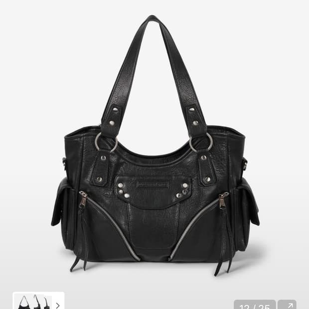 이우가마카라스 스터드 레더 숄더백 블랙