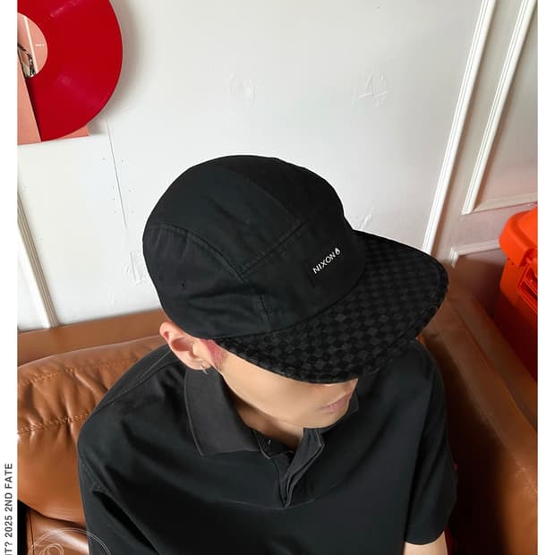 2000s NIXON Vintage 5-Panel Camp Cap