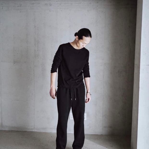 Mono Prive 텍스처드 롱슬리브 블랙 1 size