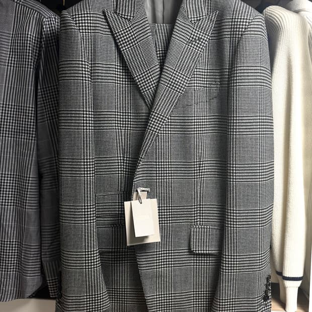 (새상품,강추👍)톰포드 프린스웨일 체크 수트 오코너