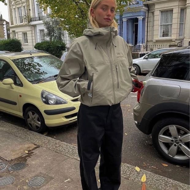 아크테릭스 아톰 후디