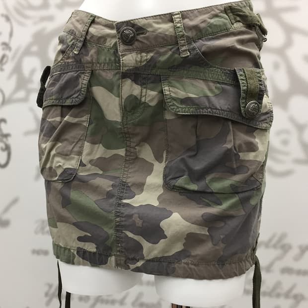 Y2K camo short skirt