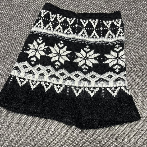 니트 미니스커트 