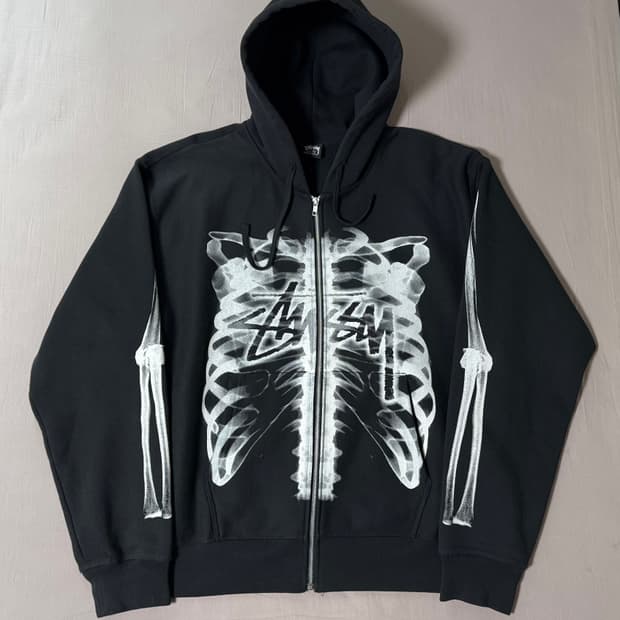 (새상품) 스투시 립 케이지 후드집업 블랙 화이트