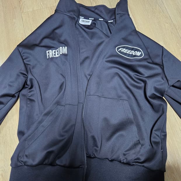 프리덤 블랙 집업 XL