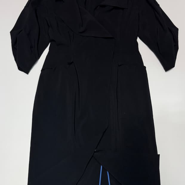 여성 한섬 타임 Time 1993 오프넥 트렌치코트형 원피스