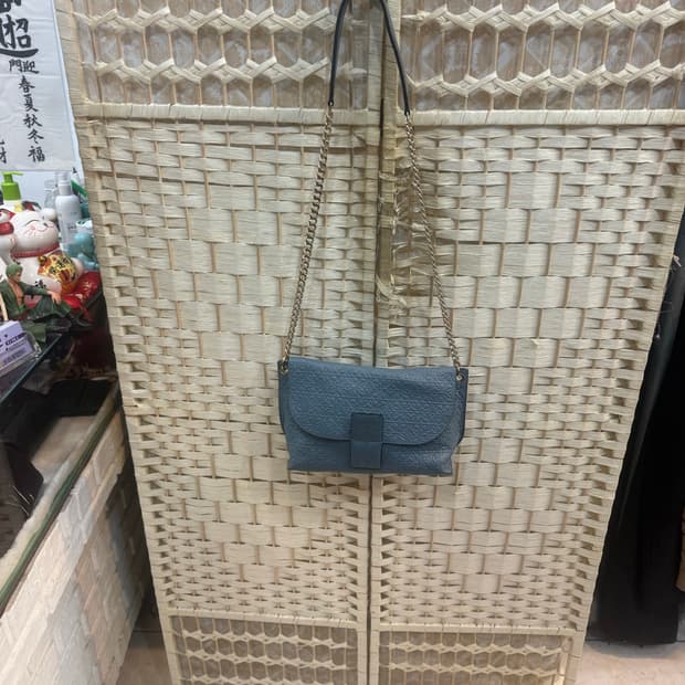 정품 로에베 애비뉴 애너그램 체인 숄더백 팝니다