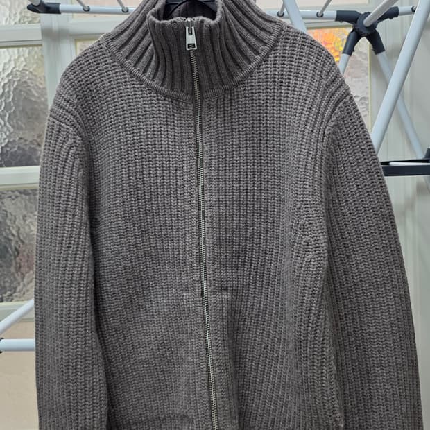 코스(COS) 퍼널넥 니티드 울 자켓 