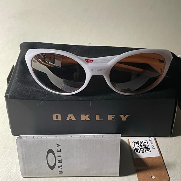 oakley-eyejacket redux (matte vapor)