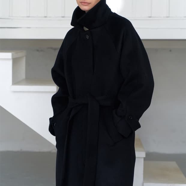 낫띵리튼 코트 네이비