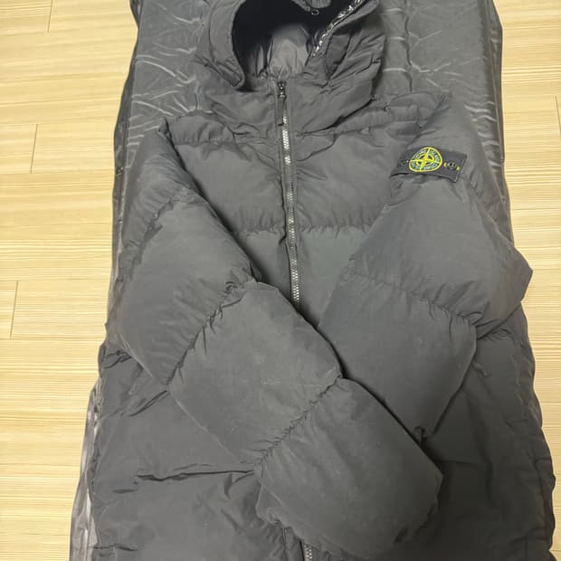 스톤아일랜드 나슬란 패딩xl