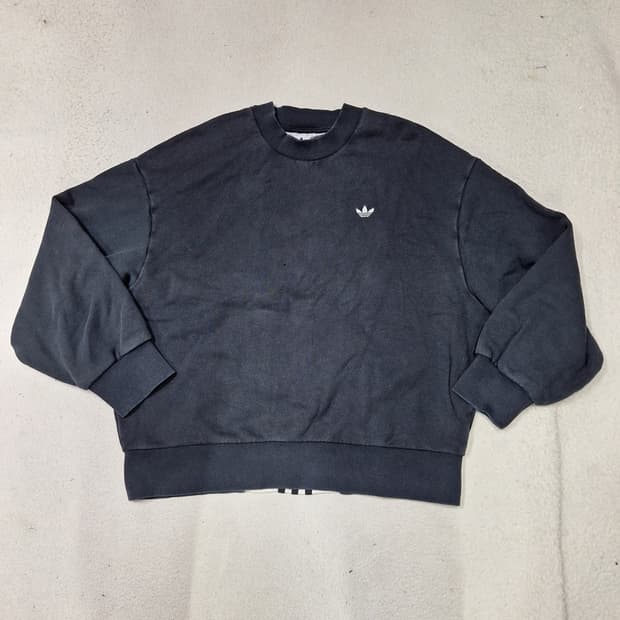 아디다스  오버핏맨투맨M